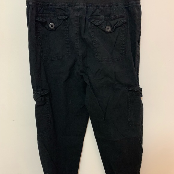 Harlow from boat house black size extra small pockets on side and cuffed bottom - Picture 2 of 4